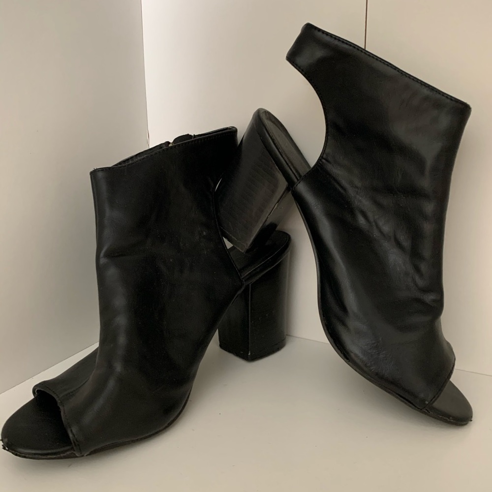 Black heels